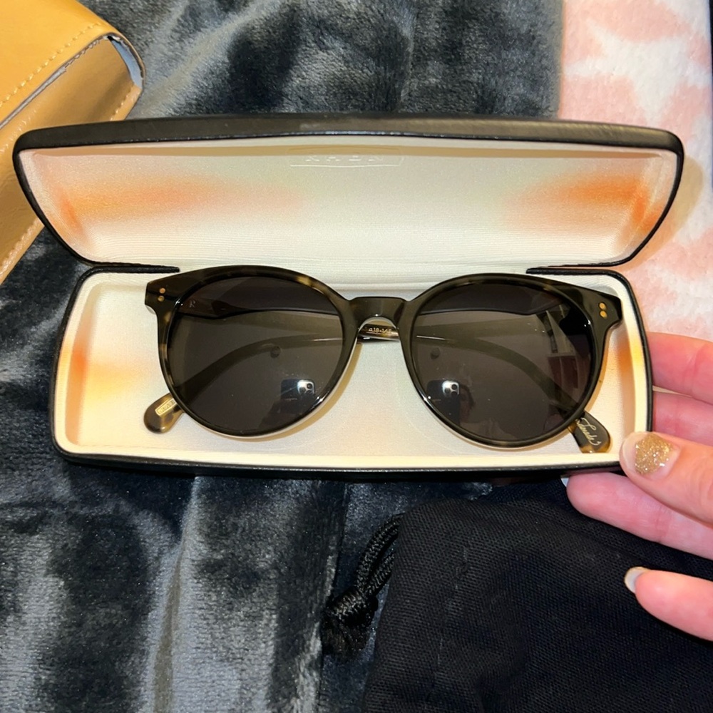 Raen round sunglasses